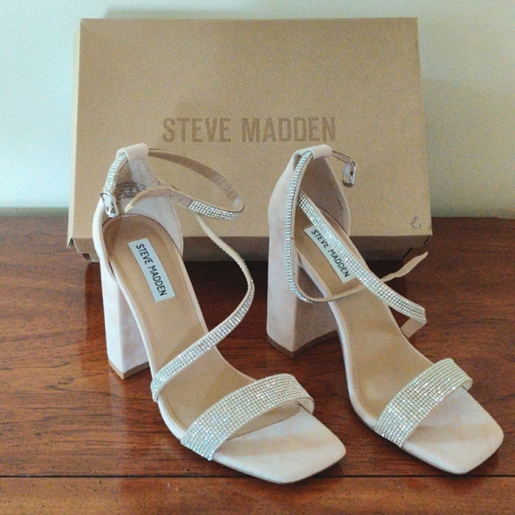 Steve Madden Varali Sandal Platform Heel - Picture 4 of 8